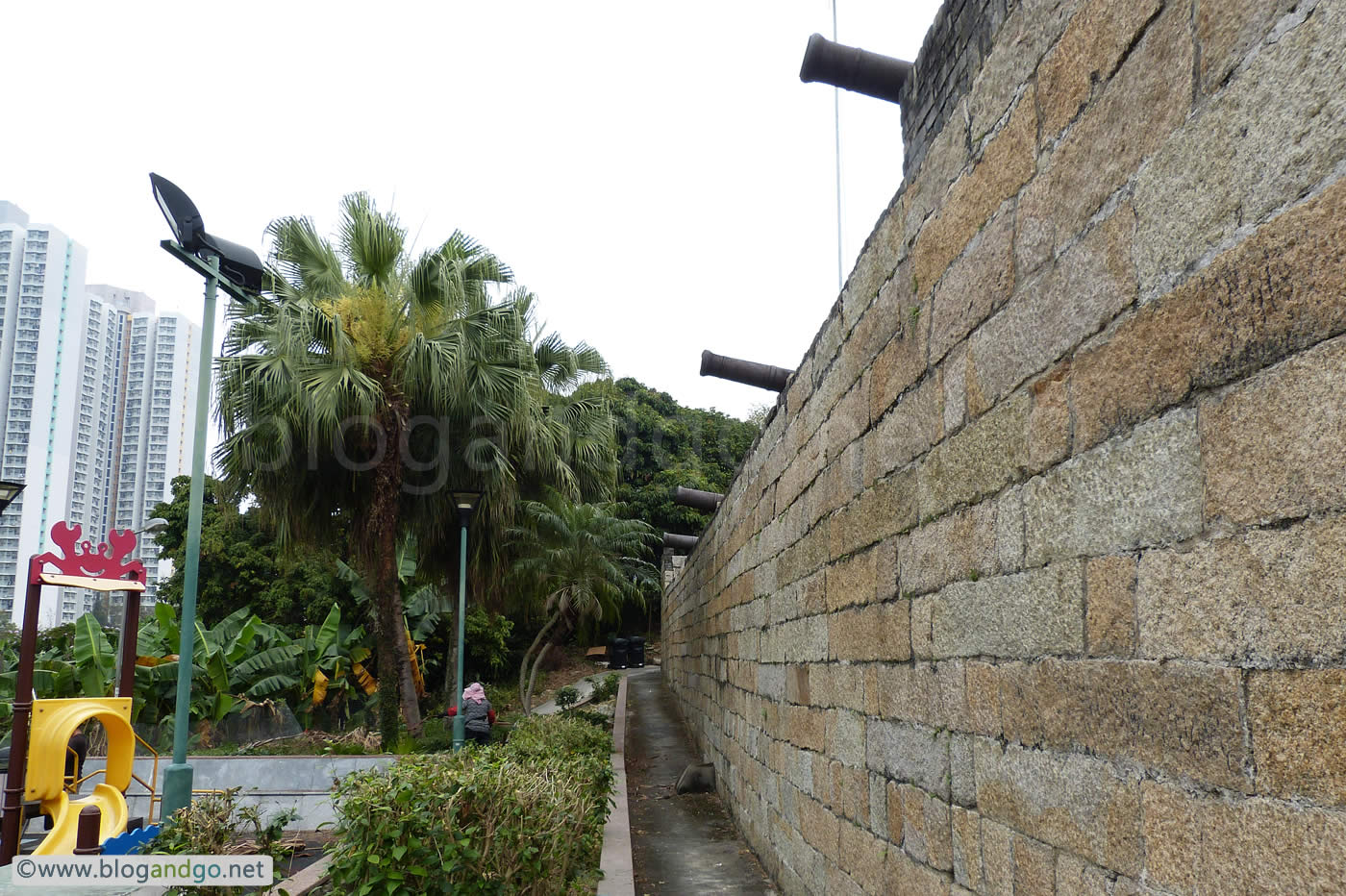 Tung Chung Fort - Walls and Cannons (16 March, 2013) 